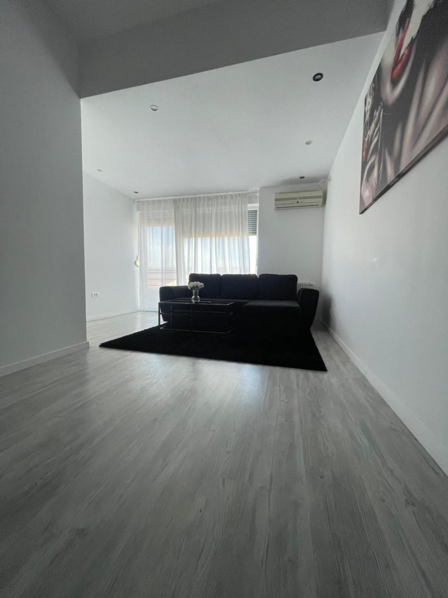 Marisah Residence #2 Otopeni Kültér fotó